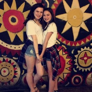 Meet your Posher, Caroline